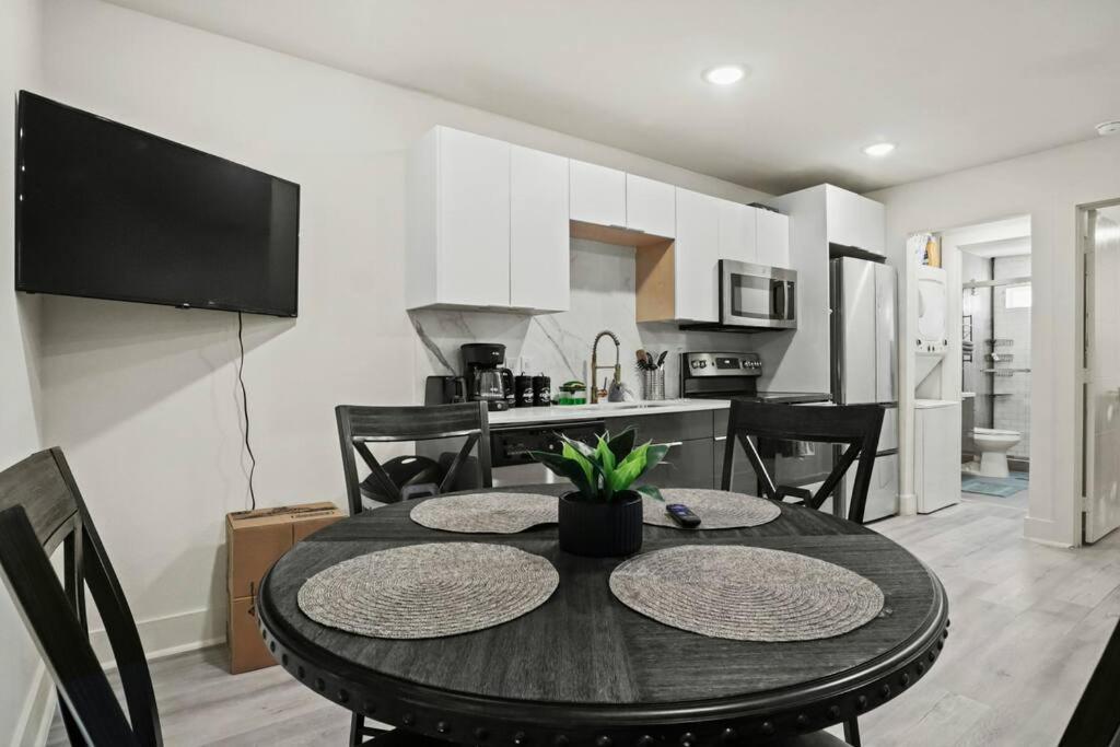 Apartment Near Deep Ellum *