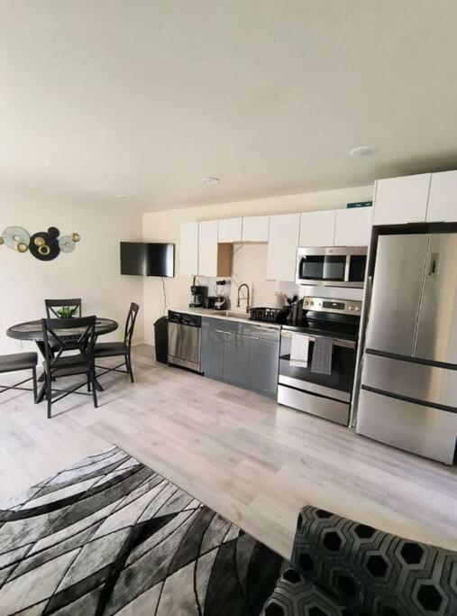 Apartment Near Deep Ellum *