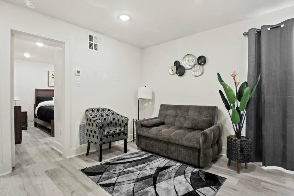 Near Deep Ellum Apartment Dallas